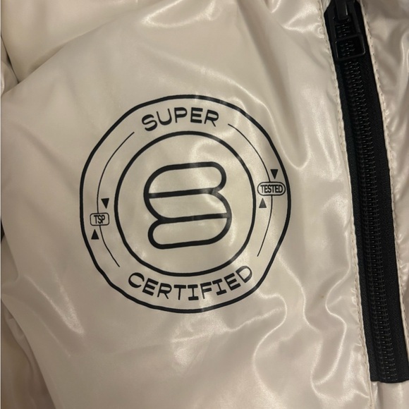 Aritzia - The Super Puff™ - Shorty Vest - Hi-Gloss - Birch - Size XXS/2XS !! 🤍 - Picture 6 of 8